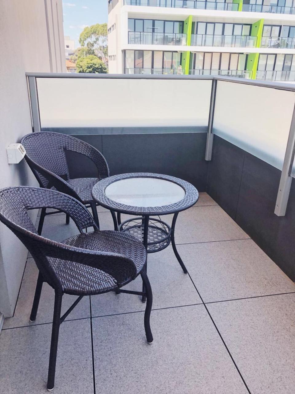 Poplar Box Hill Apartment Екстериор снимка